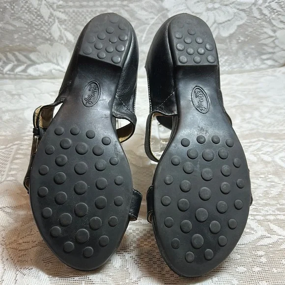 Elegant Black Strappy High-Heeled Sandals - Picture 4 of 6